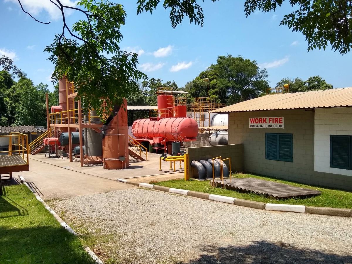 Área de simuladores industriais e prédio da Work Fire
